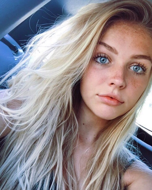 Annika (@annikaboron
