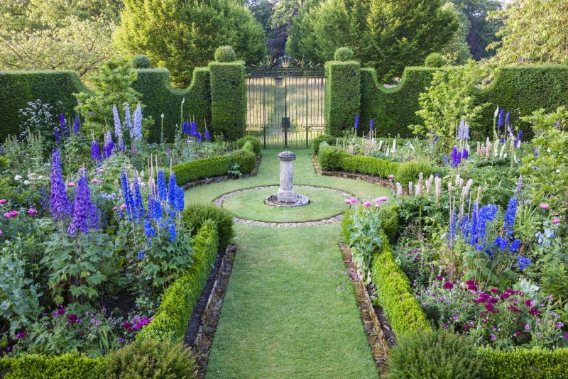 Highgrove Gardens