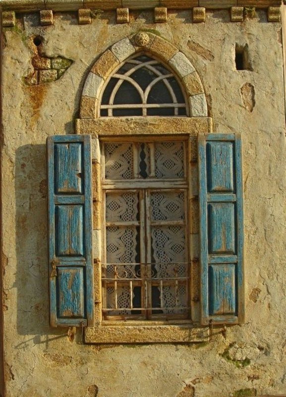 Красивые старинные окна