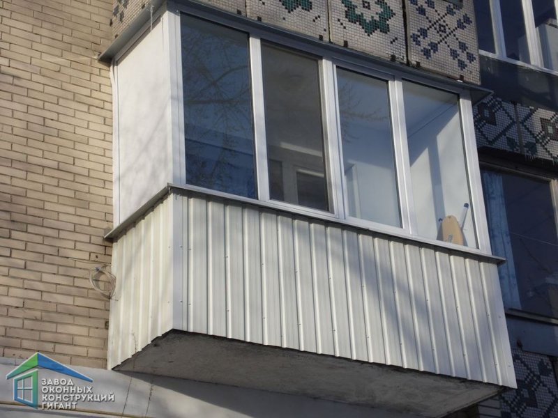 Обшивка балкона снаружи