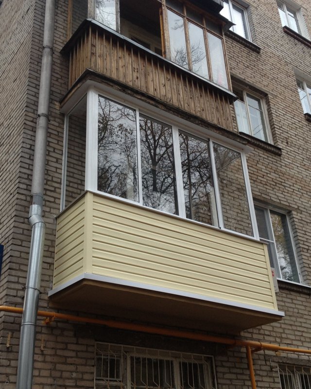 Застекленный балкон