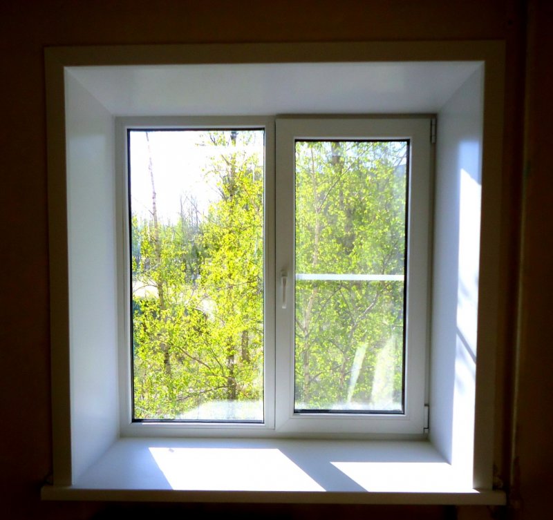 Окно 2100х1400 Rehau