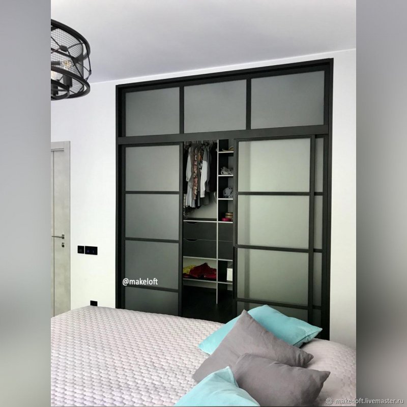 Раздвижные двери для гардеробной