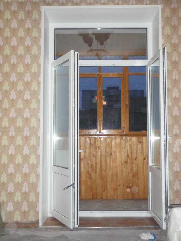 Окно штульповое Рехау