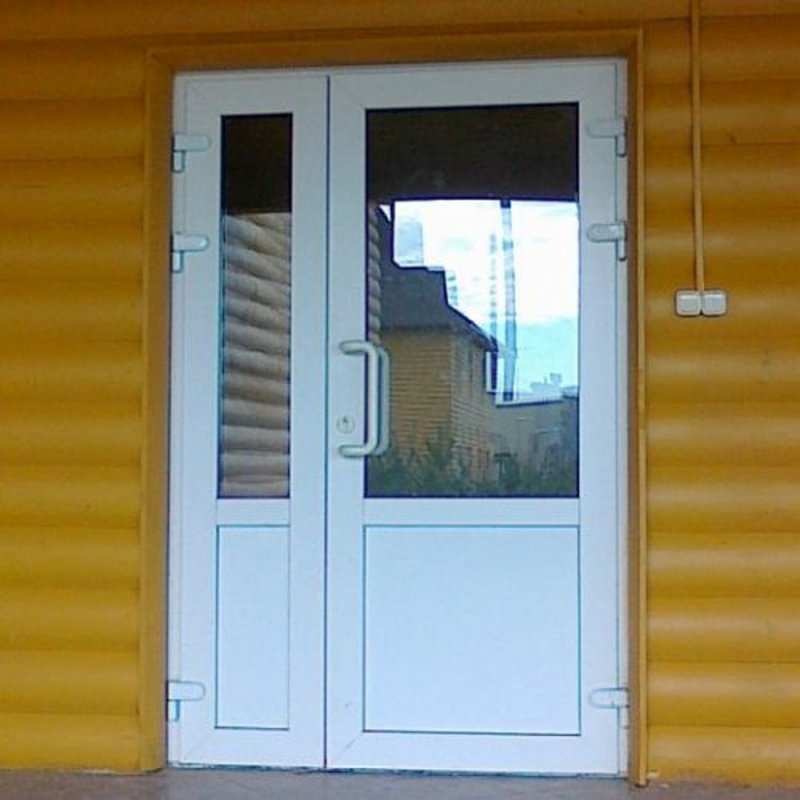 Пластиковые двери VEKA входные