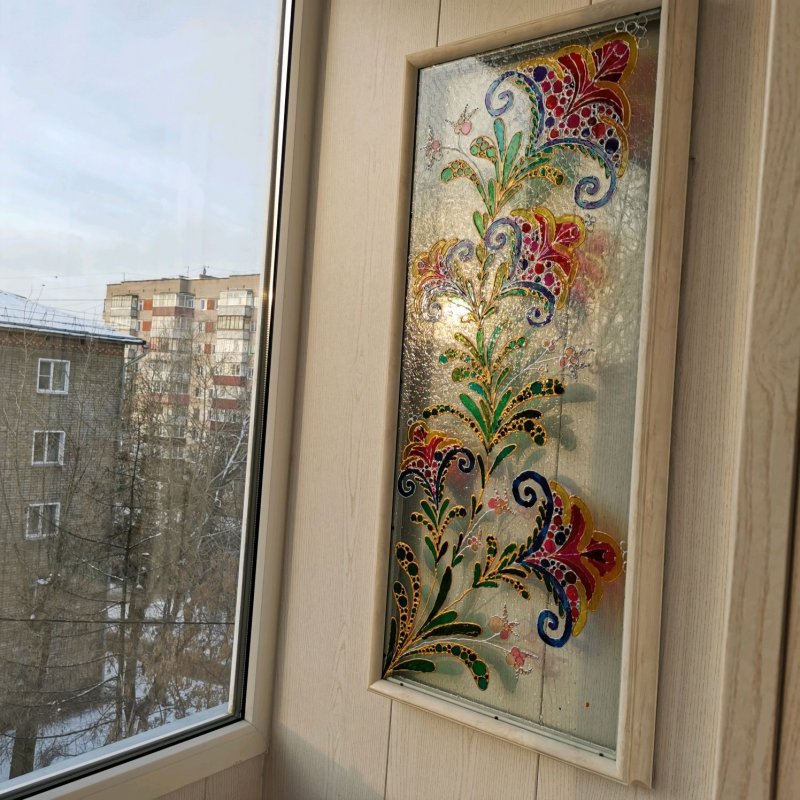 Плёнка на окна декоративная