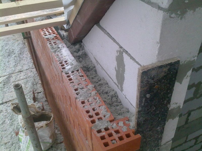 Кирпичный дом с эковатой