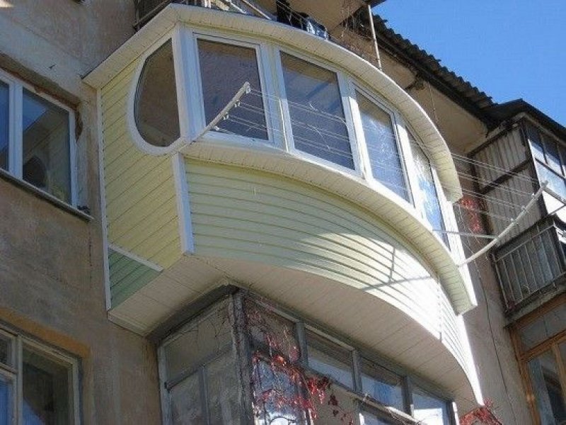 Внешняя отделка балкона