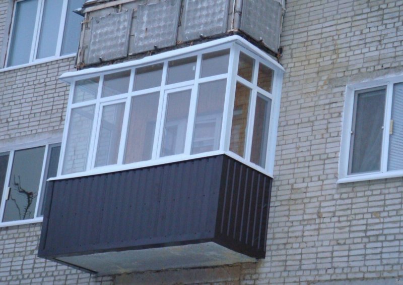 Пластиковый балкон