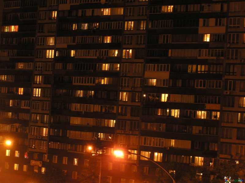 Свет в окнах многоэтажек