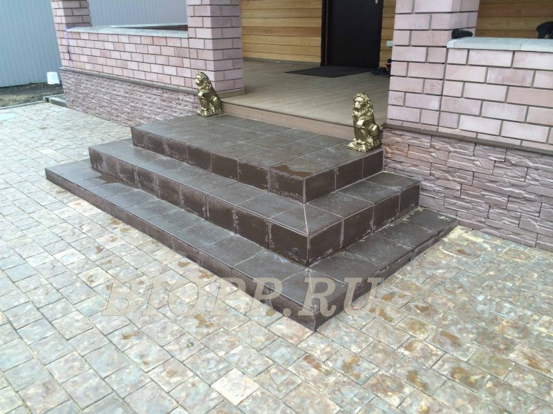 Ступеньки из тротуарной плитки