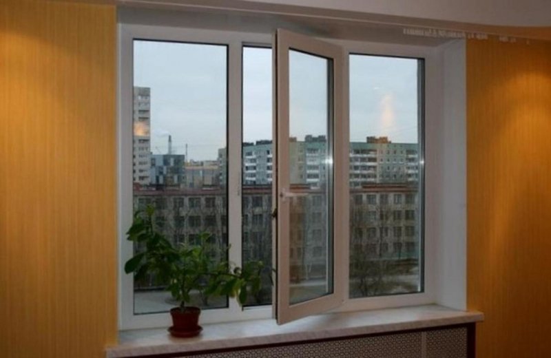 Окно трехстворчатое 2100x1400 пластиковых окон