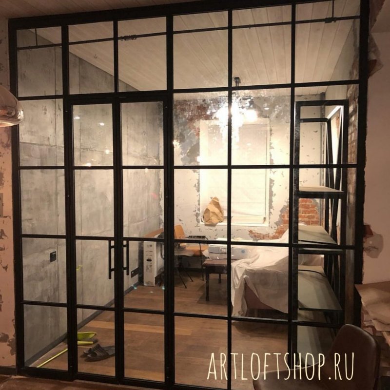 Стеклянные перегородки для зонирования