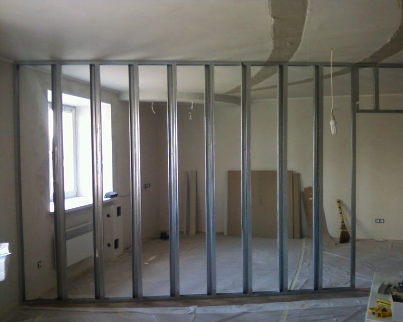 Металлический каркас с 111