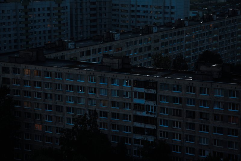 Ночной многоэтажный дом