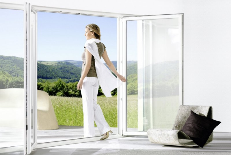 Профиль Rehau brillant-Design
