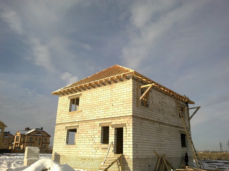 Двухэтажный дом из газоблоков
