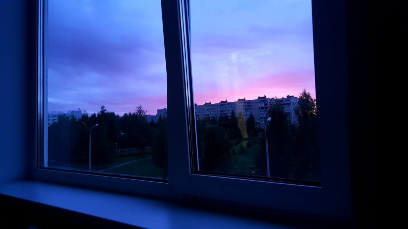 Рассвет из окна
