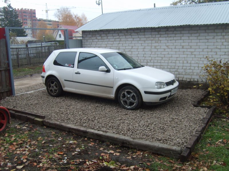 Площадка для авто из щебня