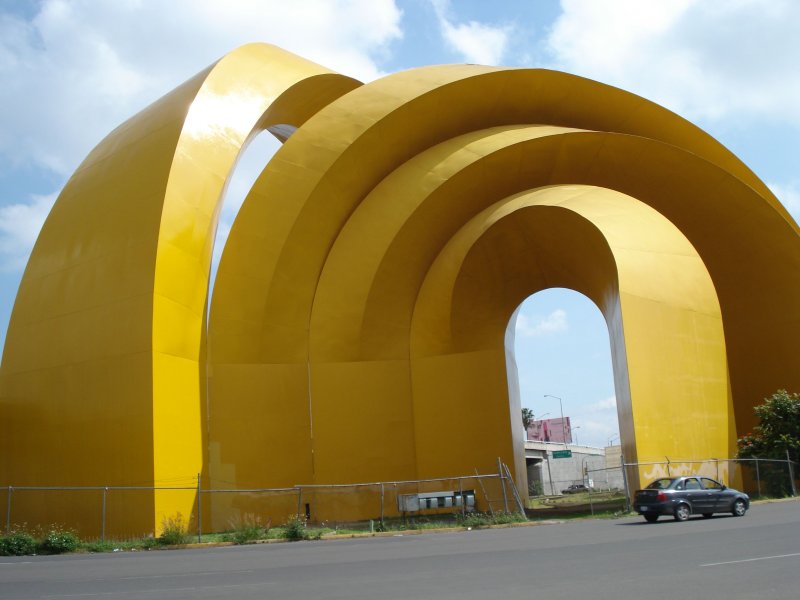 Питер двор арка 2003