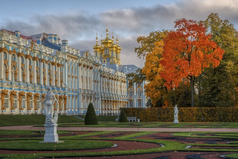 Екатерининский дворец в Санкт-Петербурге