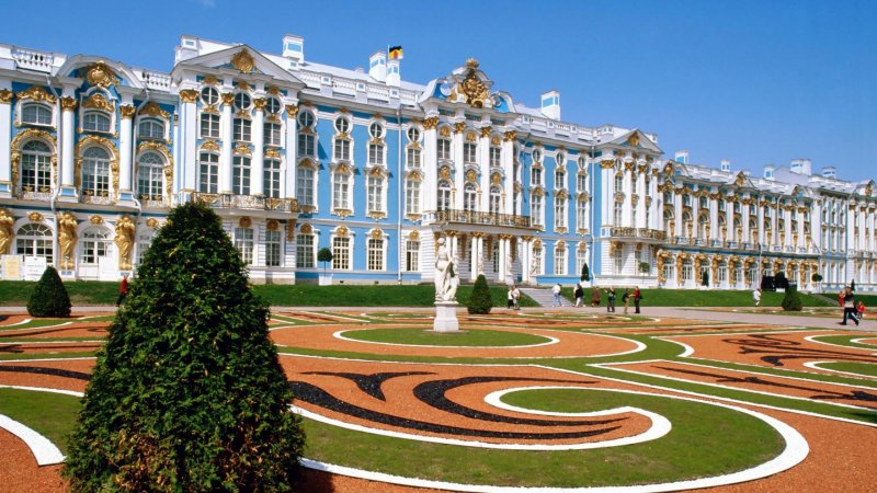 Екатерининский дворец в Санкт-Петербурге