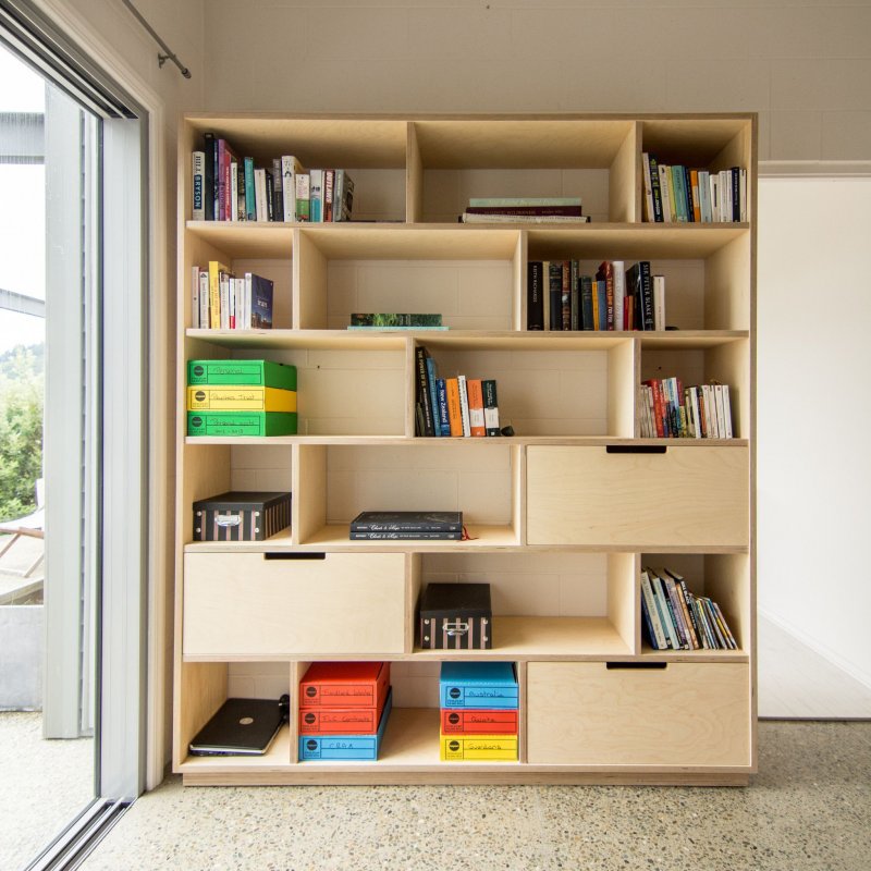 Книжные полки
