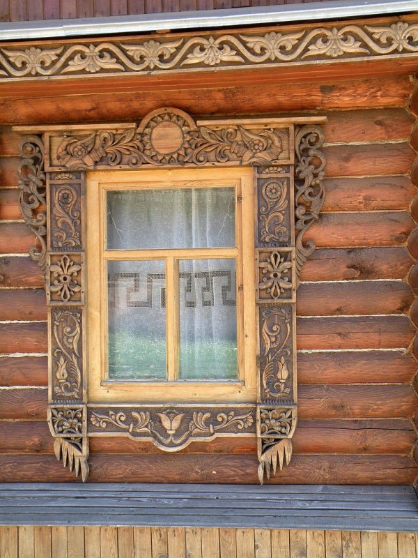 Пропильная резьба наличники