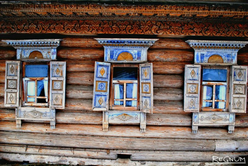 Наличники избы