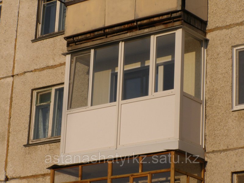 Пластиковый балкон