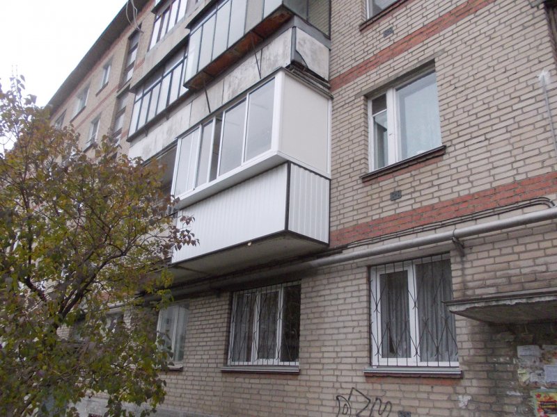 Застекленный балкон