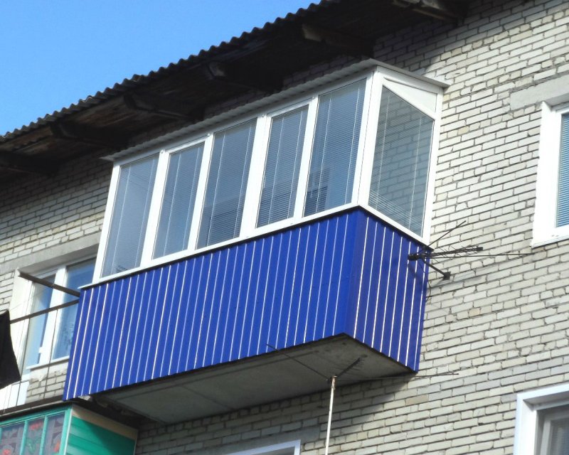 Обшивка балкона снаружи