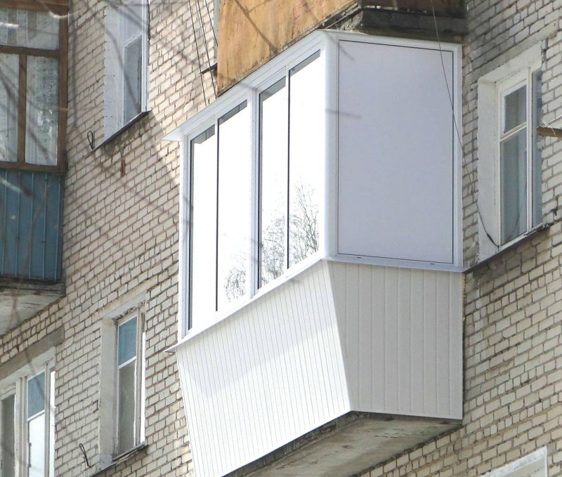 Балкон с выносом