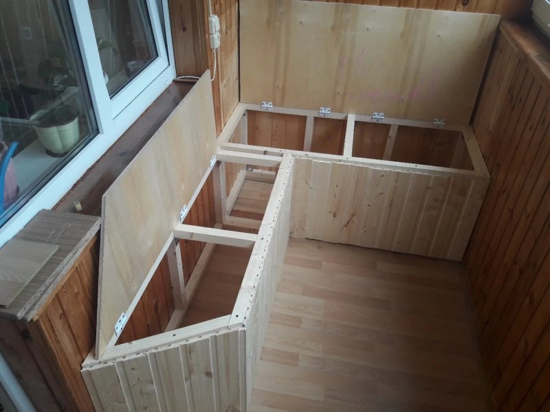 Диванчик на балкон
