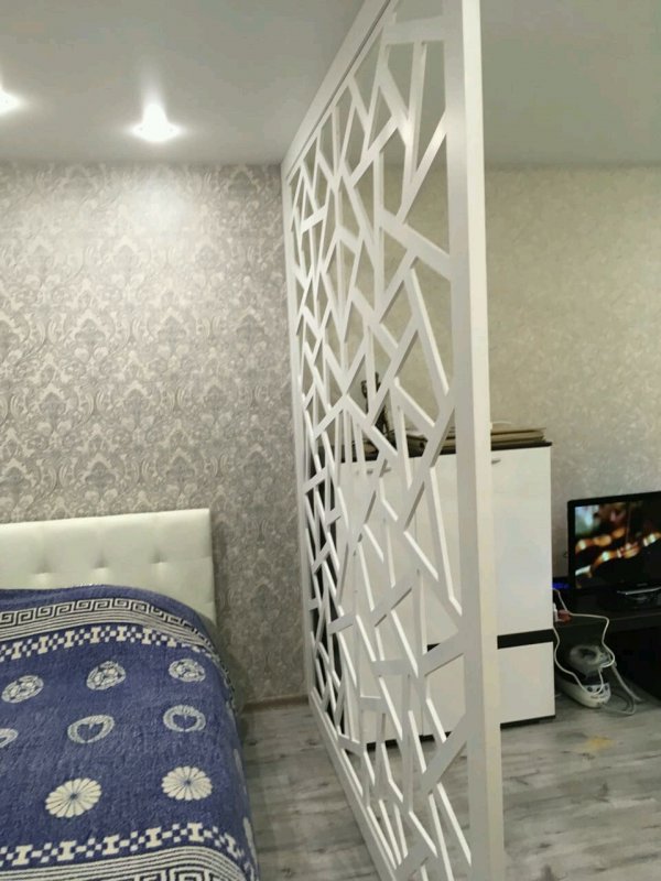 Резная перегородка для зонирования комнаты