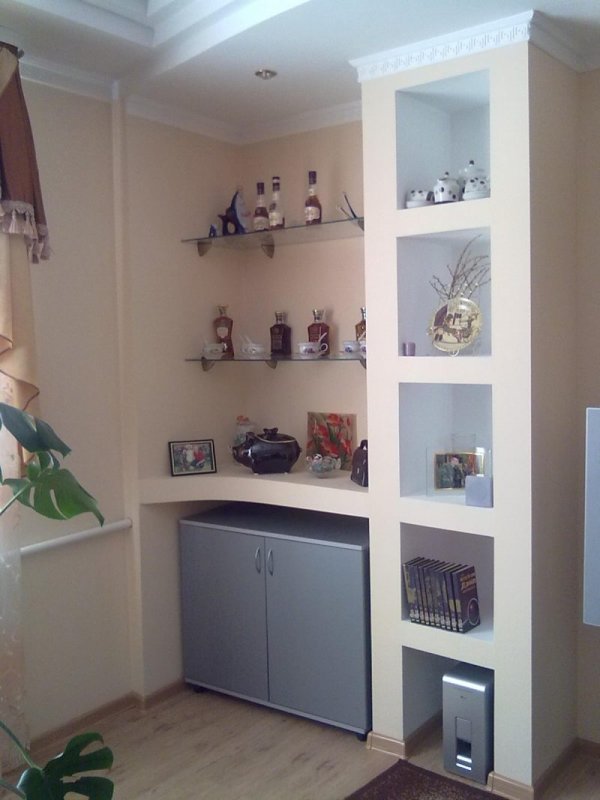 Встроенные полки