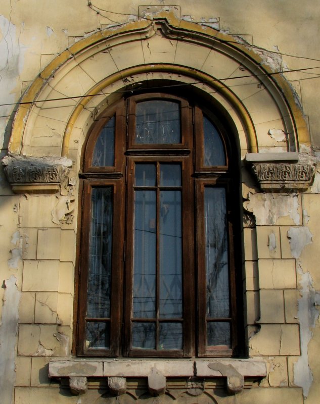Старинные арочные окна