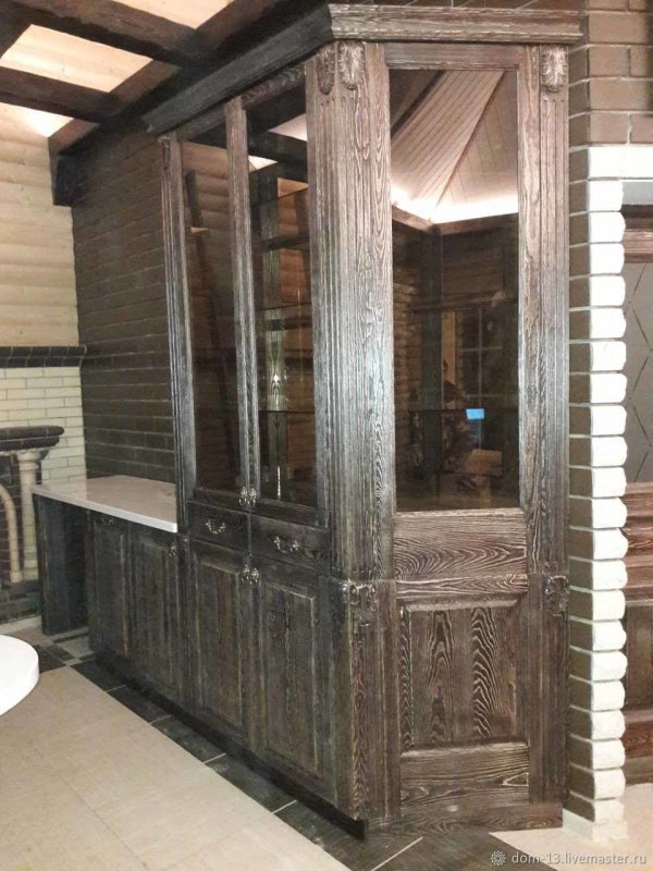 Состаренная мебель из дерева