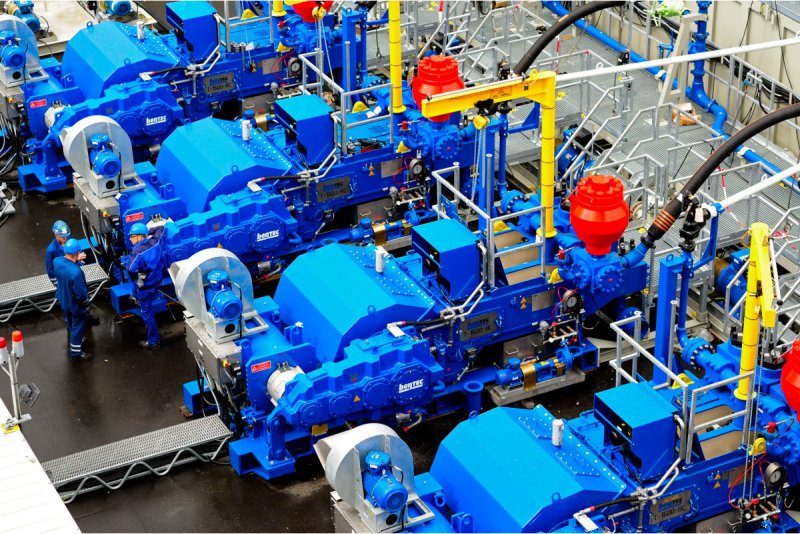Буровой насос Bentec t-1600-AC)