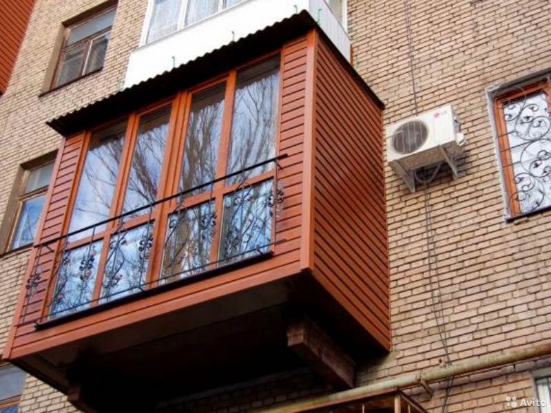 Балкон сайдингом