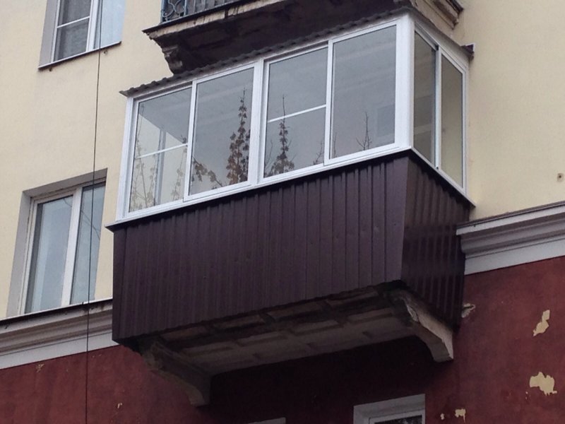 Французское остекление балкона