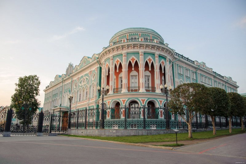 Дом Севастьянова Екатеринбург архитектура
