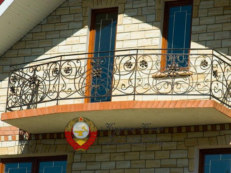 Перила решетки в новостройках