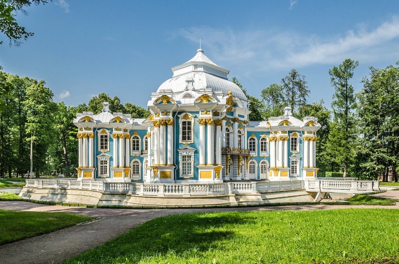 Петергоф Екатерининский дворец
