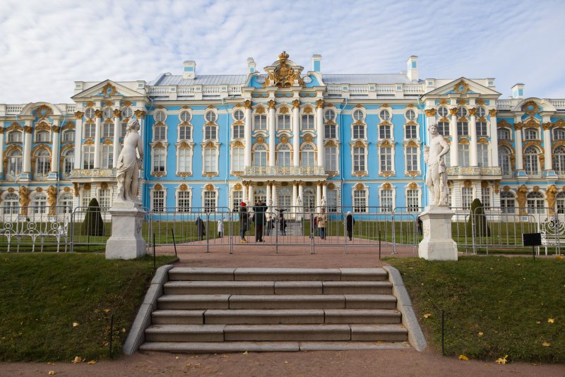 Екатерининский дворец в Пушкине фото