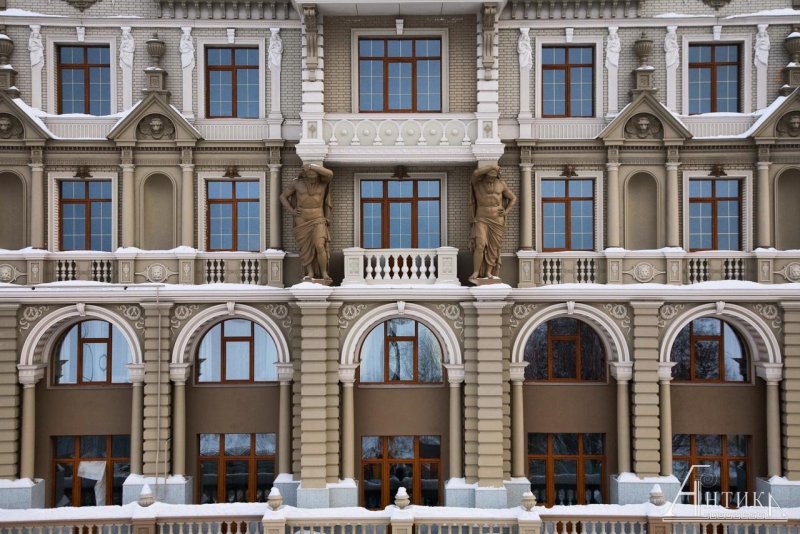 Дворцовая набережная фасад