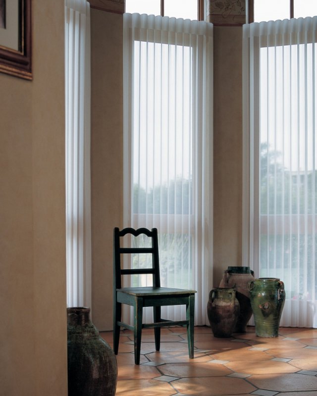 Шторы Hunter Douglas