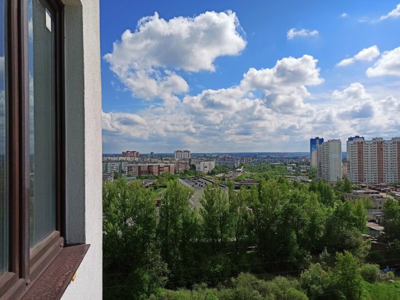 Вид из окна многоэтажки