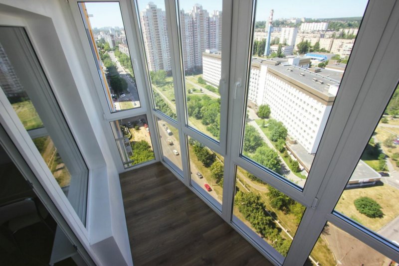 Лоджия с панорамным остеклением