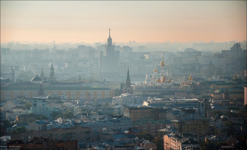 Утро в городе Москва